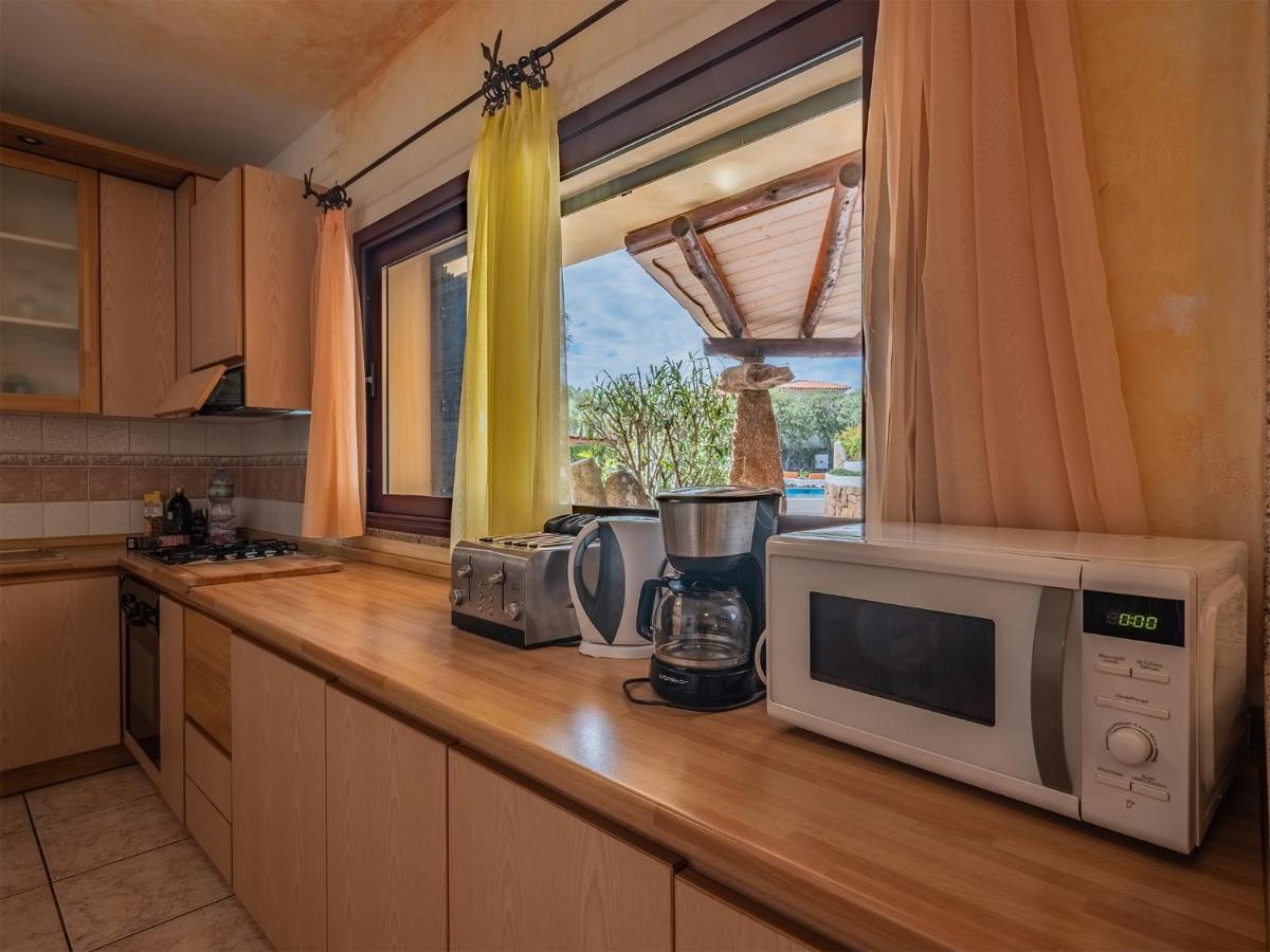 Sardinia Family Villas - Villa Mathilde With Private Pool Arzachena Extérieur photo